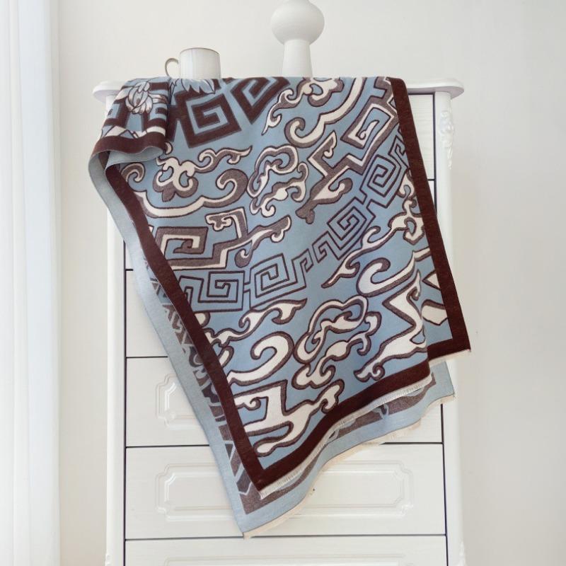 Winter Double-sided Jacquard Imitation Cashmere Shawl Women's New Fashion Versatile Retro Scarf Student Thickened Warm Scarf