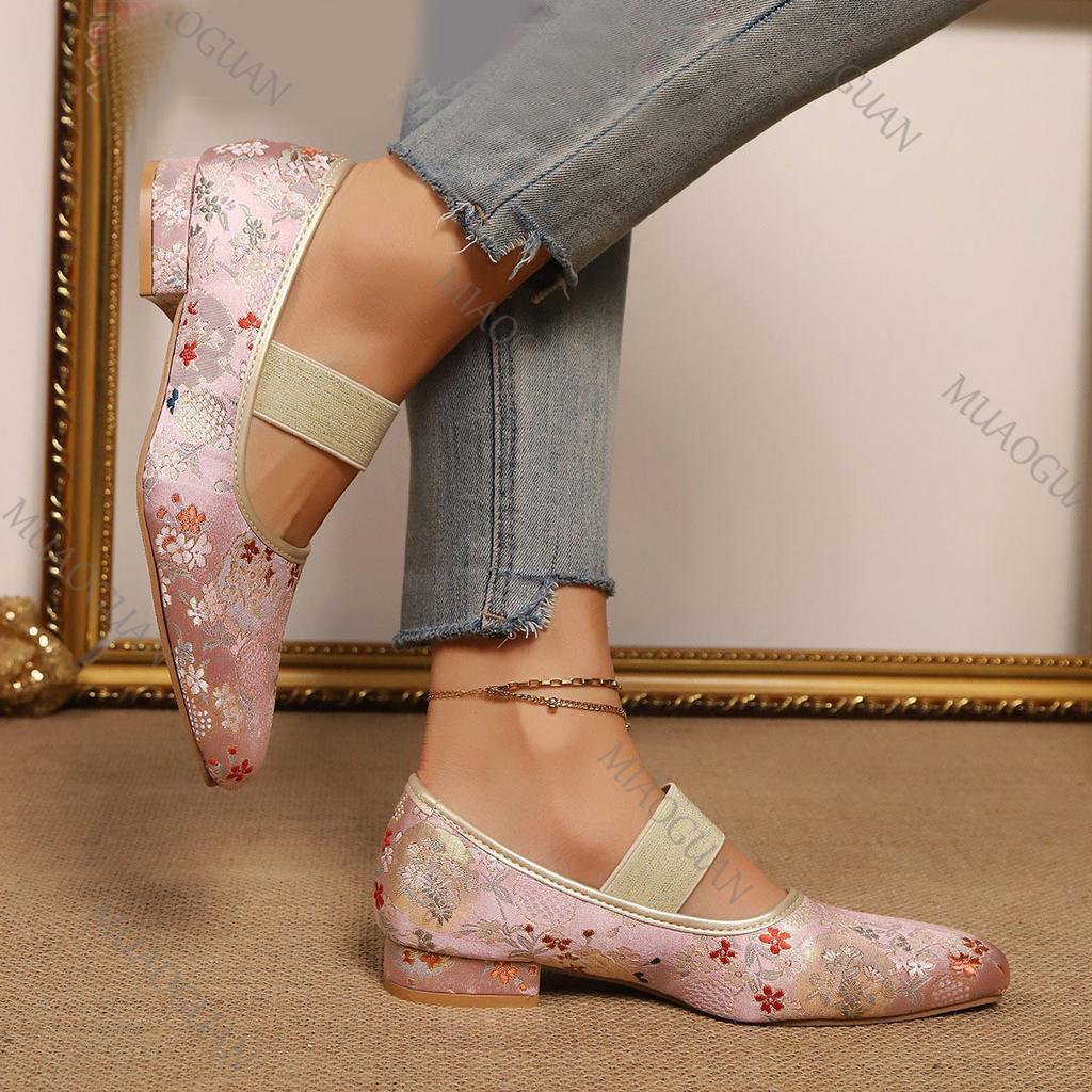 Fashion New Slip-on Women's Fashion Low Heeled Shoes Embroidered Women's Pumps Round Toe Shallow Soft Loafers Thick Heel Shoes for Women