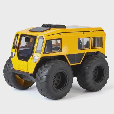 Модель вездеходного легкосплавного грузовика SHERP в масштабе 1/24 с большими колесами для коллекционирования по бездорожью.