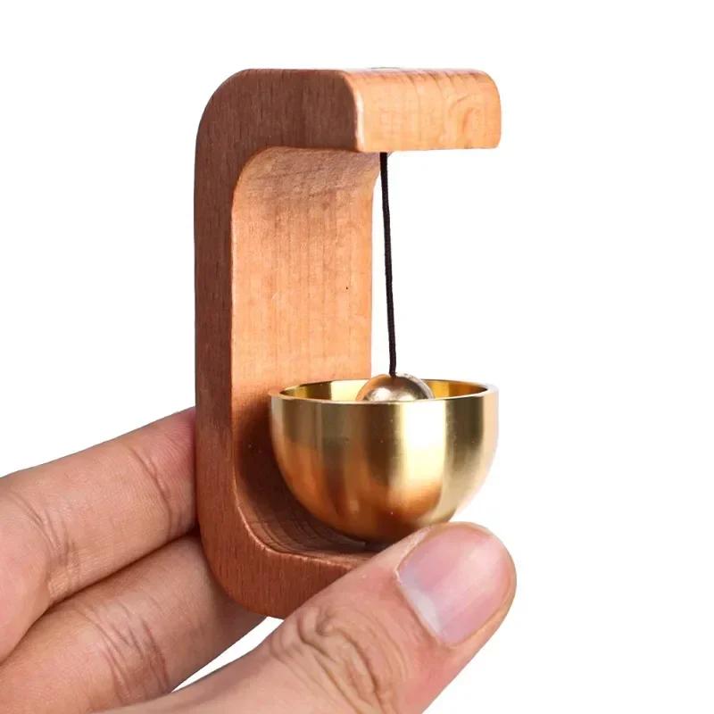 Круглый деревянный дверной звонок с магнитными латунными колокольчиками, беспроводной колокольчик, подвеска для входной двери для украшения дома