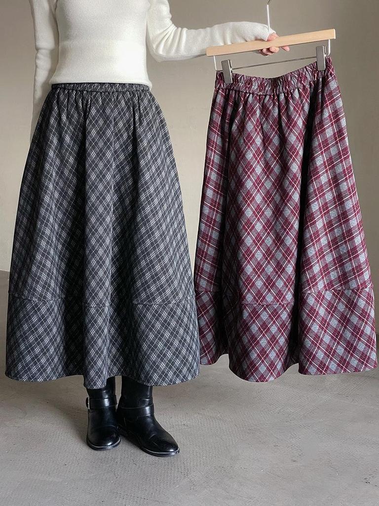 Positano Plaid Pom Pom Midi Skirt - Women's Winter Skirt S3052F