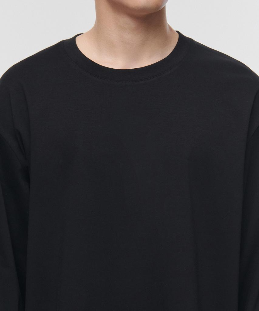 MUSINSA STANDARD Silket Relaxed Crew Neck Long Sleeve T-Shirt [Black]