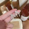 Элегантные корейские серьги-гвоздики с кружевным бантом: Изысканные и универсальные серьги для женщин