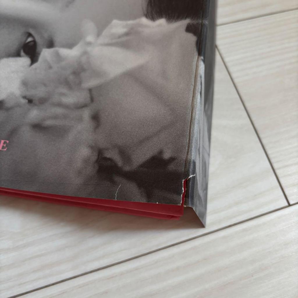 [USED] JENNIE SOLO PHOTOBOOK SPECIAL EDITION