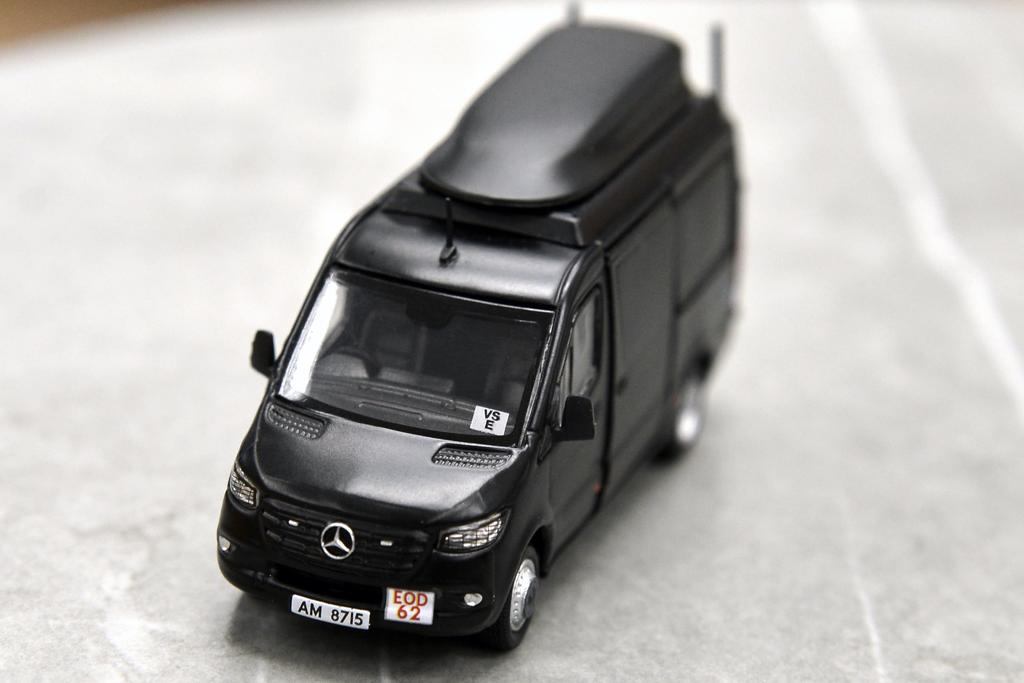 Tiny City Scale Sprinter EOD Diecast Model Car 1/76 Mercedes-Benz (AM8715) [Exhibition Exclusive]