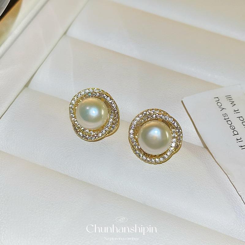 No pierced earrings, natural freshwater pearl stud earrings, female elegance, agate earrings, no pierced exquisite earrings.