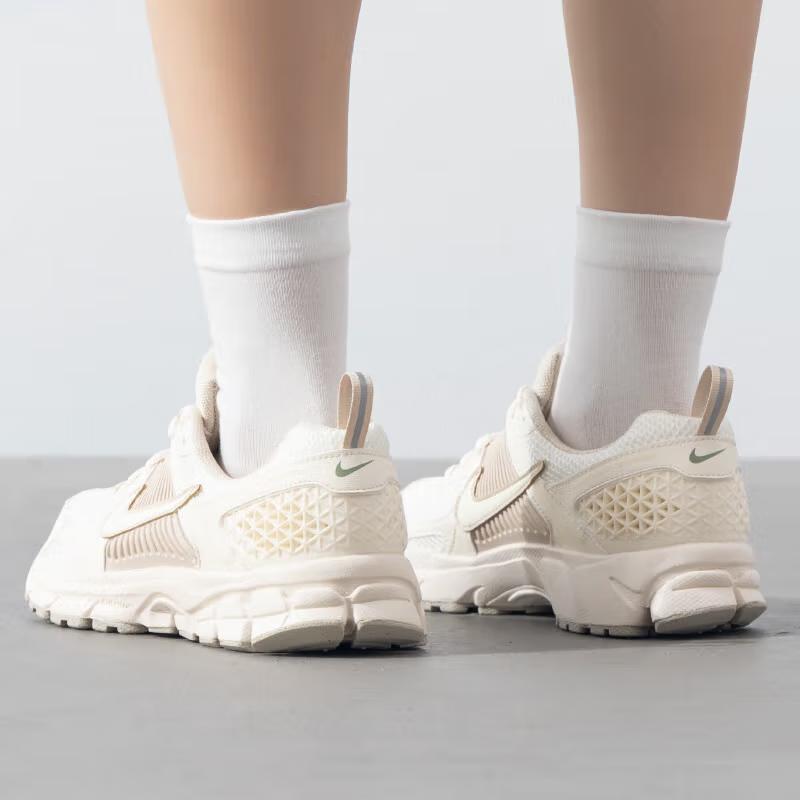 Nike Vomero 5 GS Pale Ivory Kids Sneakers Cream Sanddrift HF6998-101