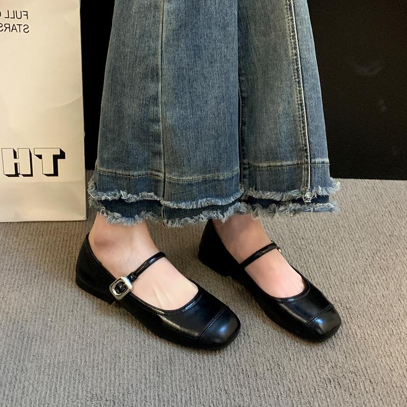 French with Skirt Mary Jane Shoes Women's Shoes 2025 Spring and Autumn New Korean Version Flat-bottomed Doudou Shoes Silver Small Leather Shoes