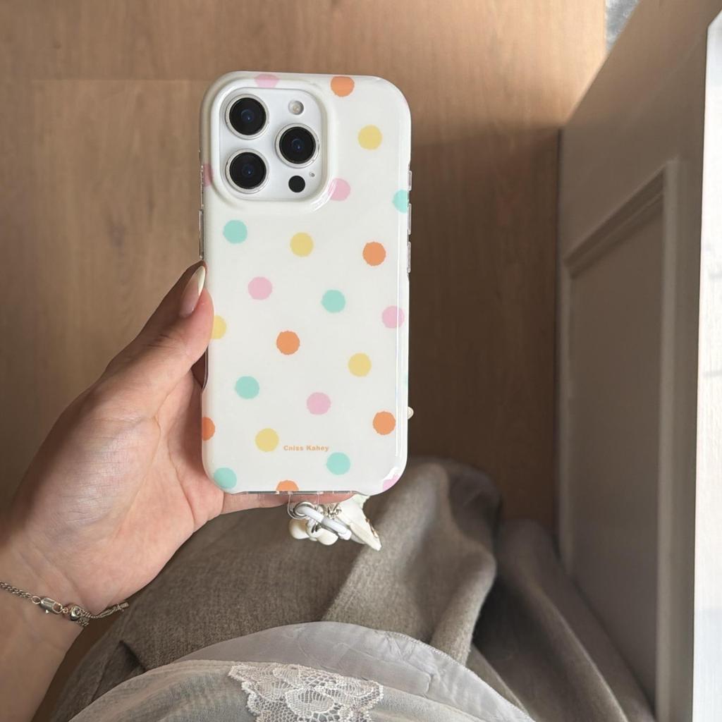 Корейский чехол в свежий клетку и горошек для iPhone 15/16/17 Pro Max
