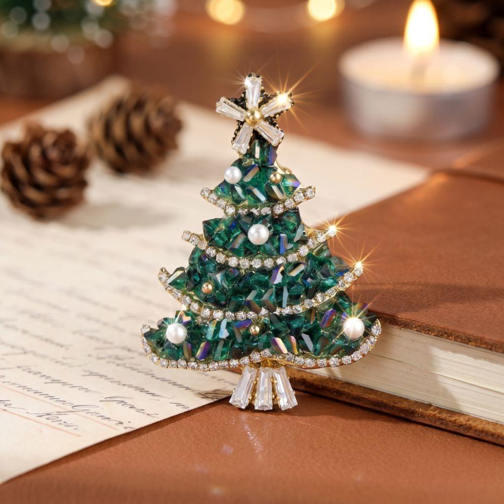 Cute Christmas Brooch Enamel Rhinestone Brooch Unique Xmas Tree Lapel Pin Scarf Bag Decor