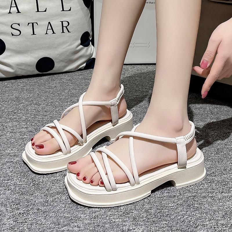 Весна и лето новые модные босоножки на толстом каблуке атмосферный тренд темперамент удобные простые японские и корейские босоножки на толстой подошве