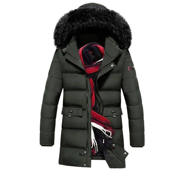 Зимний пуховик средней длины с капюшоном для сохранения тепла и толстой стеганой курткой. Свободная куртка большого размера.