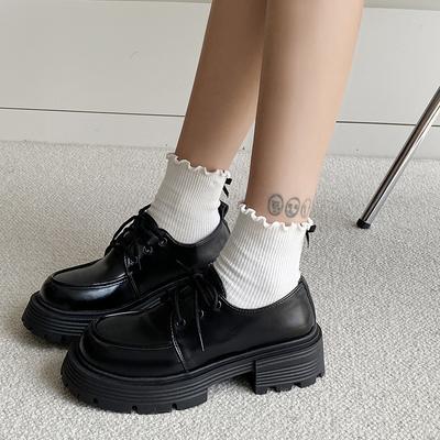 Туфли на толстом каблуке и толстой подошве, белые, на шнуровке, в британском стиле, ретро, маленькие кожаные туфли, женская корейская версия, одинарные туфли, новая тенденция осени 2025 года