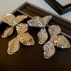 Металлические серьги-цветы с плиссировкой, серьги с преувеличенным дизайном, модные серьги с высоким чувством стиля
