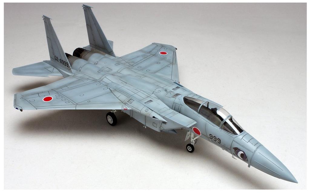 Пластиковая модель PLATZ Hisone и Masotan Air Force Masotan F Form для самообороны F-15J 1/72 HMK-1