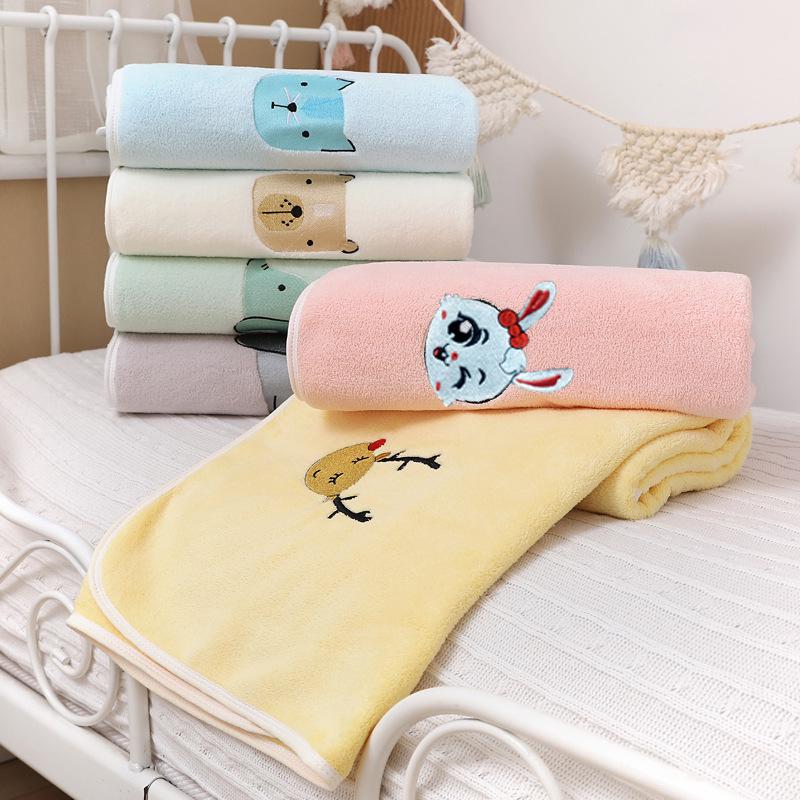 Детское быстросохнущее, впитывающее воду, толстое коралловое флисовое одеяло и банное полотенце с вышивкой - большое, не линяет.