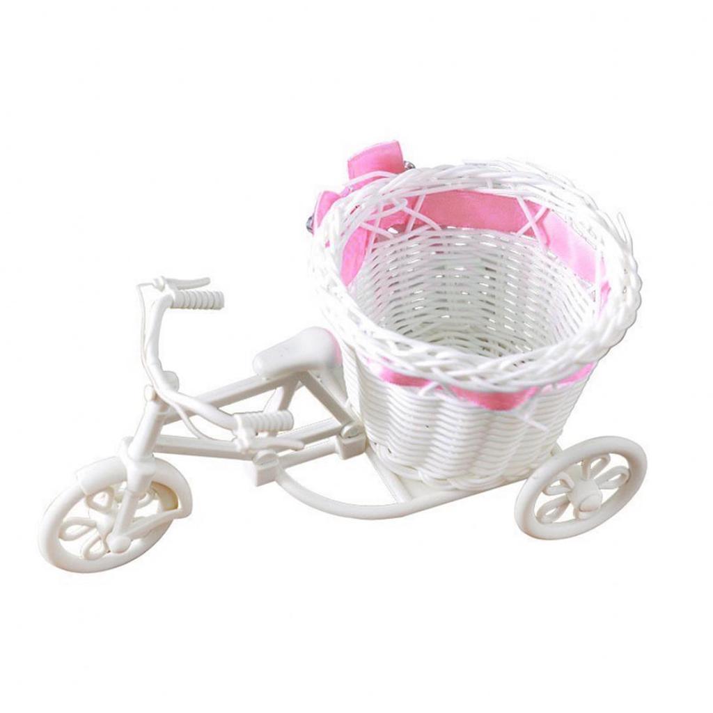 Цветочная корзина в виде трехколесного велосипеда