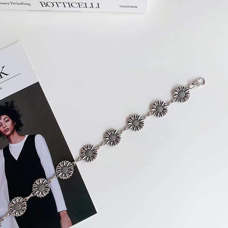 Европейская и американская поясная цепочка Женская летняя универсальная в стиле инс с платьем, джинсами, трендовая декоративная металлическая цепочка, пояс с цветком