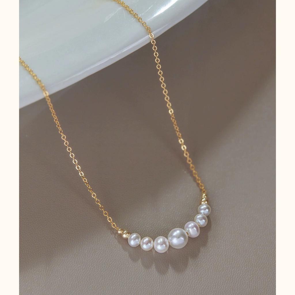 Natural freshwater pearl smile14K Gold-plated necklace, clavicle chain, crescent moon design, simple and elegant, with a unique Korean style