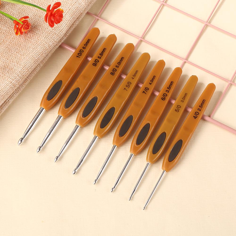 8Pcs Crochet Hooks Set ABS Handle Aluminium Knitting Needles Set Multifunction Yarn Knitting Needles Ergonomic for Handcraft