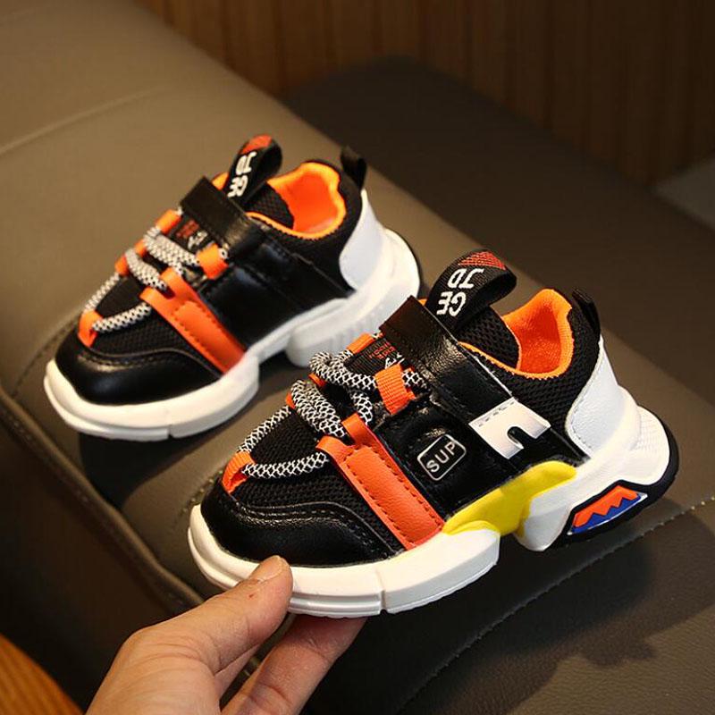 Весна, лето, осень, новые модные сетчатые дышащие спортивные кроссовки для отдыха для девочек, обувь для мальчиков, брендовая детская обувь