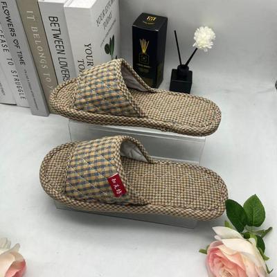 Домашние нескользящие новые модели не царапают деревянный пол, напольные тканевые тапочки для дома, для пары, бесшумные, мужские и женские, с мягкой подошвой, на четыре сезона