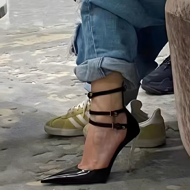 Модные металлические босоножки на тонком каблуке с острым носком из однотонной кожи с ремешками и пряжками, в сексуальном стиле, на шпильке, женские сандалии, летняя обувь, дизайнерские