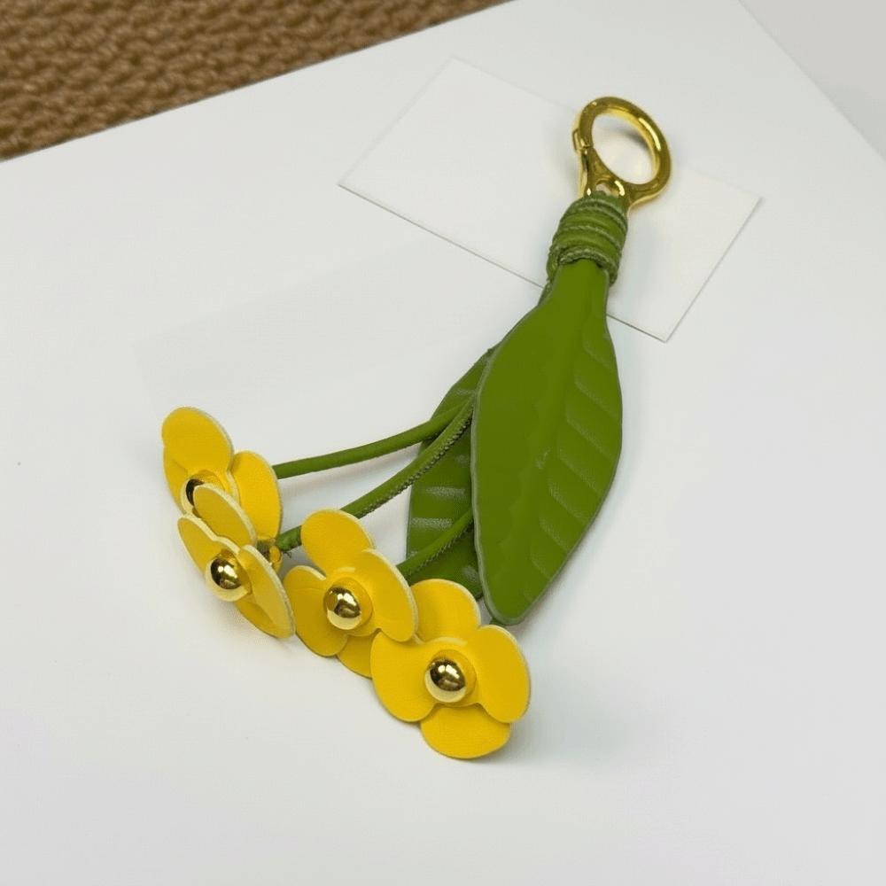 Cute Tomato Flower Pu Leather Pendant Hanger Car Keyring Leather Keychain Handmade Cartoon Bag Pendant Men