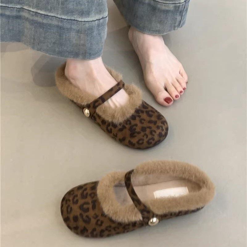 Нежные пушистые туфли феи женские 2024 новый французский темперамент элегантный леопардовый принт одно слово бархатная сумка голова полутапочки