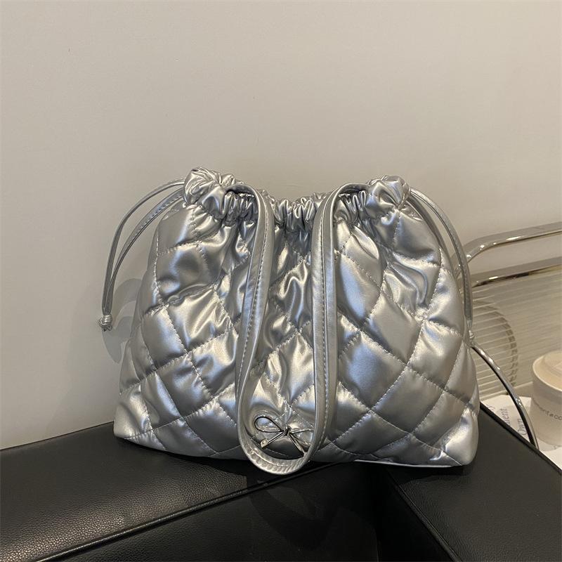 Большая вместимость мягкая ромбовидная сумка-мессенджер с ремешком для коротких поездок на осень и зиму для женщин