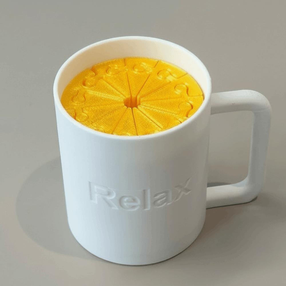 Portable Coffee Spill Fidget Toy 3D Printed Desktop Ornament Coffee Spill Toy Keychain Adults
