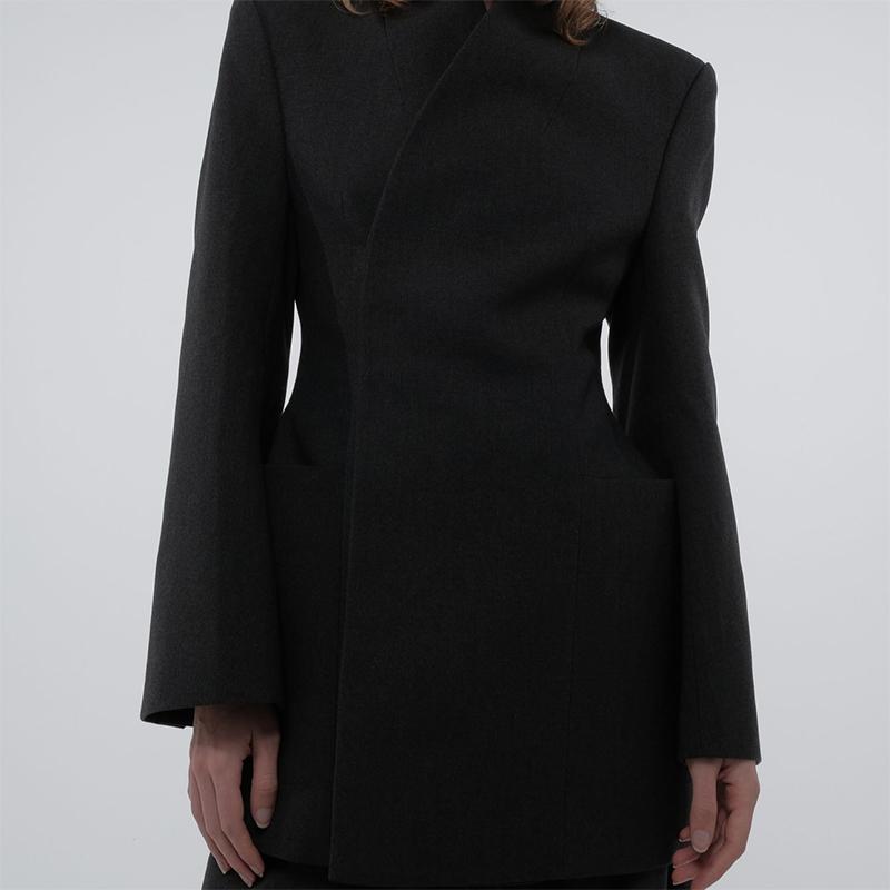 Элегантное приталенное пальто-блейзер женское с подплечниками, двубортное, модное, для работы, весна 2025, уличный стиль, верхняя одежда