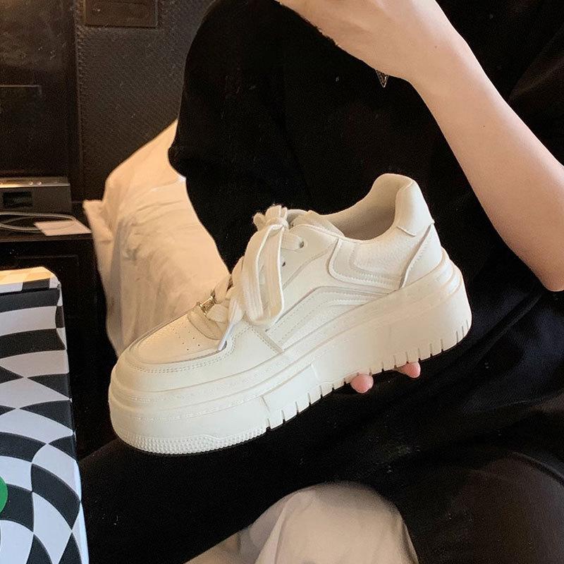 Кожаные туфли на толстой подошве для увеличения роста, детские весенние новые универсальные дышащие маленькие белые туфли, повседневная спортивная обувь для женщин