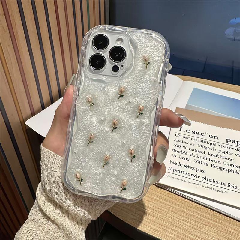 Защитный эпоксидный чехол с узором "Жемчужная тюльпанка" для iPhone 17 Pro Max, женский