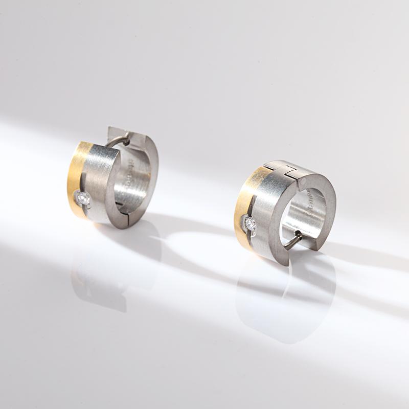 Featuring Titanium Hardware and a Post Back Closure