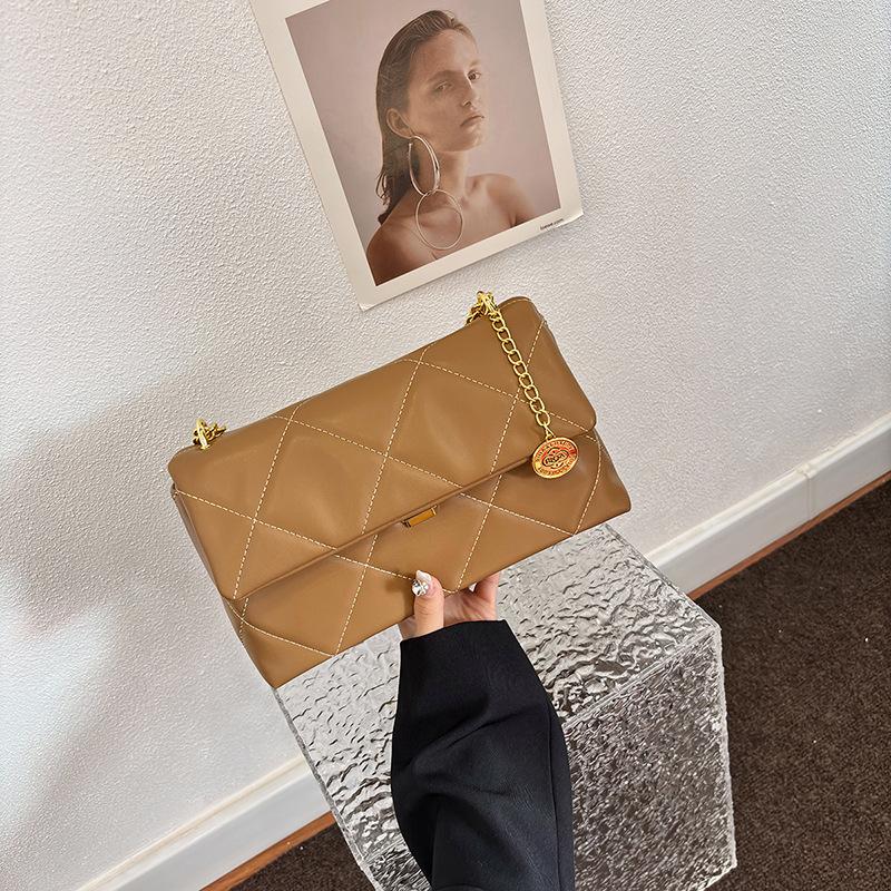 Ретро простая сумка женская новая нишевая ромбовидная цепочка маленькая квадратная сумка высококлассная модная сумка на плечо