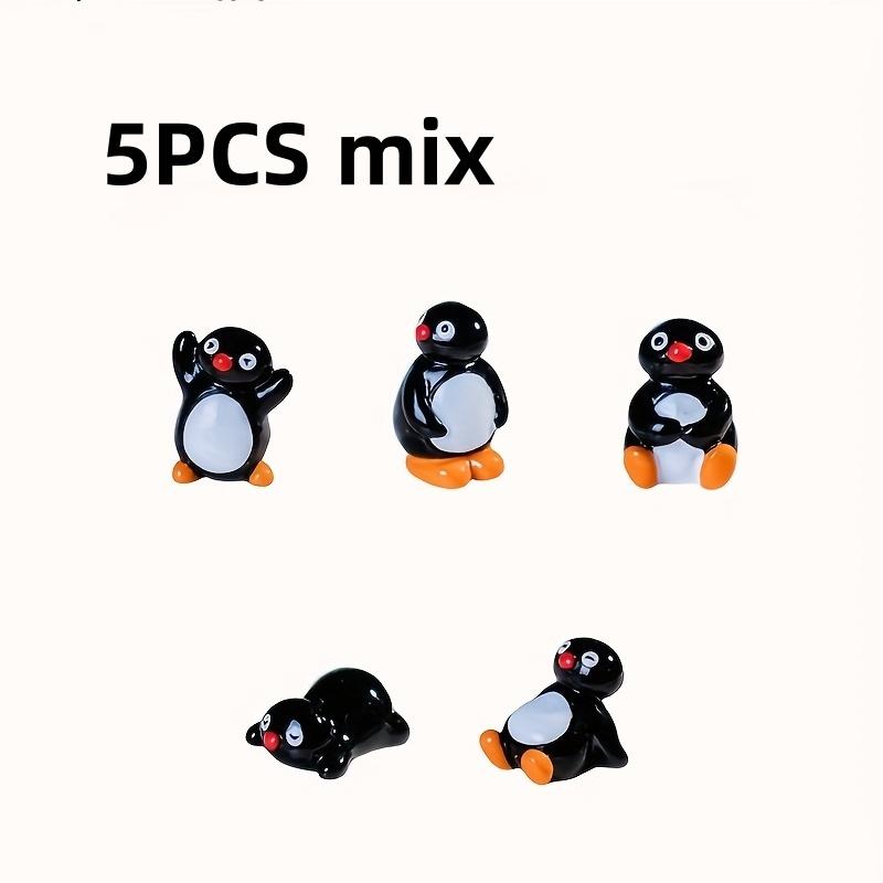 Five mini penguin figurines, adorable resin decorations perfect for a fairytale garden, ideal for Christmas and Easter decoratio