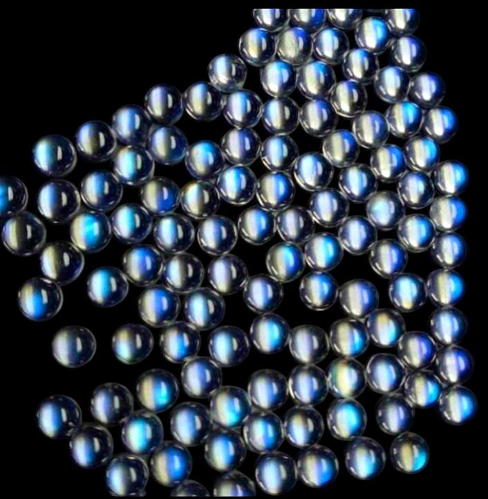 Кабошон из натурального лунного камня 5 мм, калиброванный размер, чистый, яркий, голубой драгоценный камень, лот 7-10 шт.. Целебный радужный лунный камень, россыпной драгоценный камень.