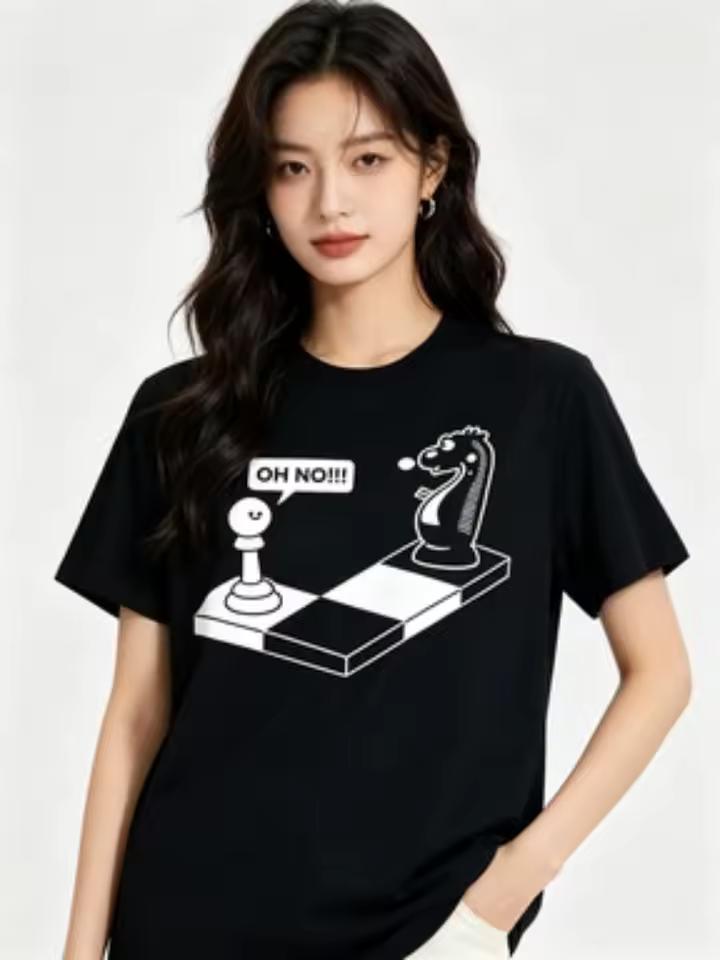 Women‘s Funny Chess Pawn Check You Graphic T-Shirt Humorous Chess Themed Design Classic Fit Casual Streetwear Tee Clothes