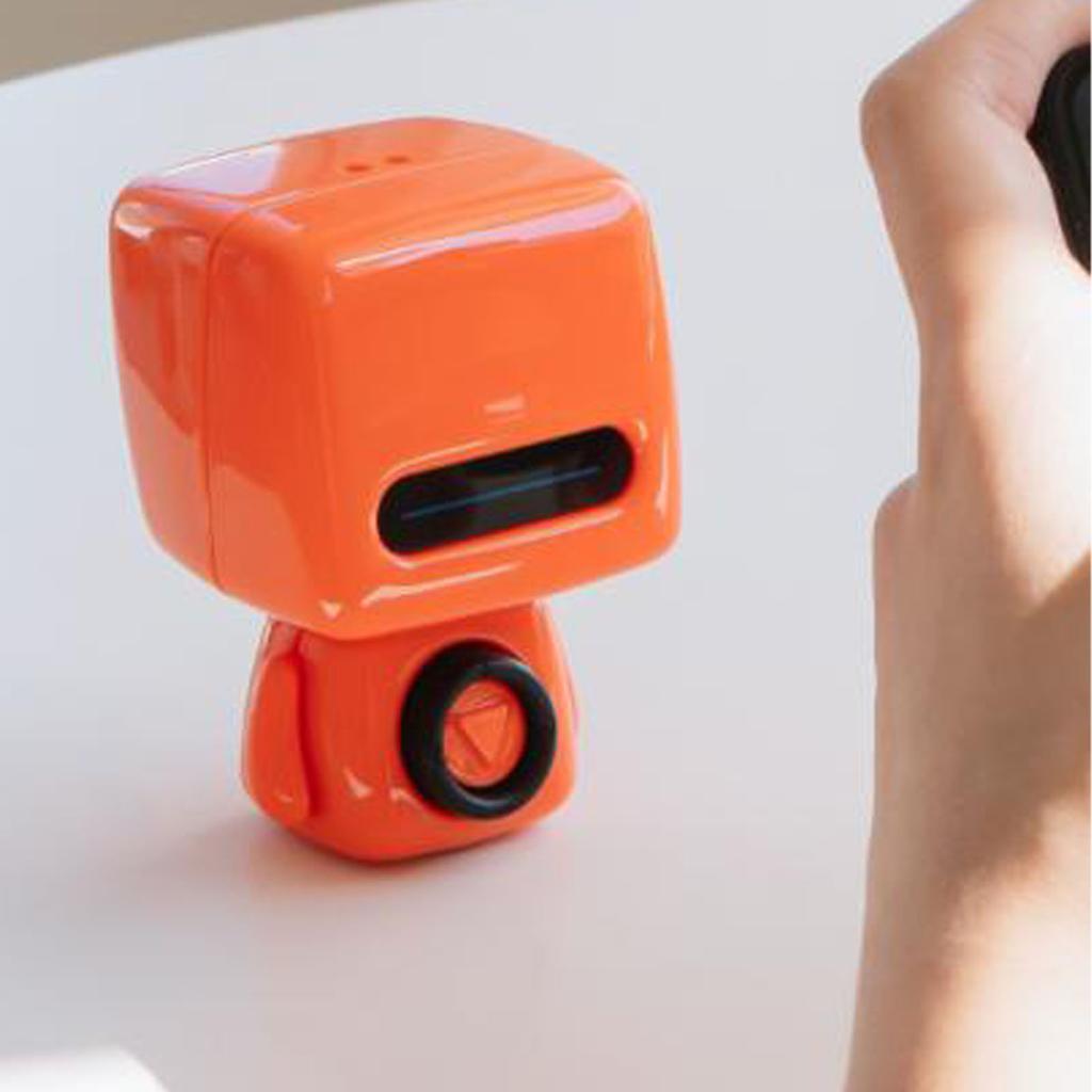Portable Speaker Cute Robot Shape Built in Mic Multifunction Smart Wireless Speaker for Photo Call