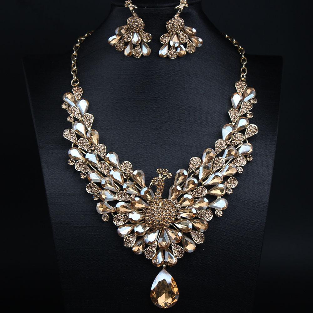 New 7-color Full Diamond Super Flash Peacock Necklace Earrings Set Femininity Banquet Dress with Accessories 2026