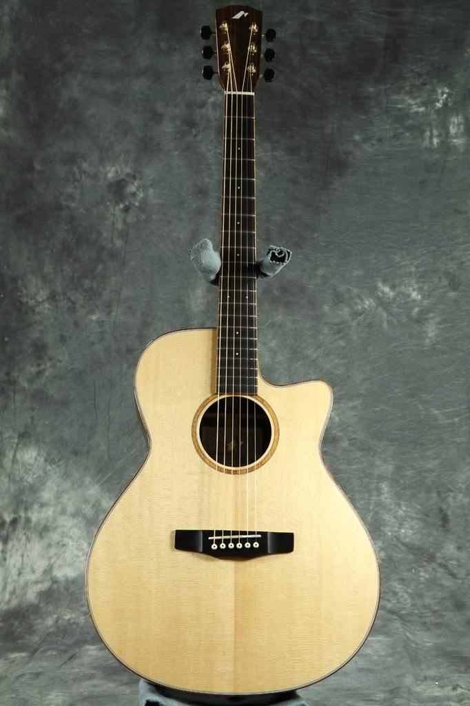 Акустическая гитара MORRIS NAT SC-71