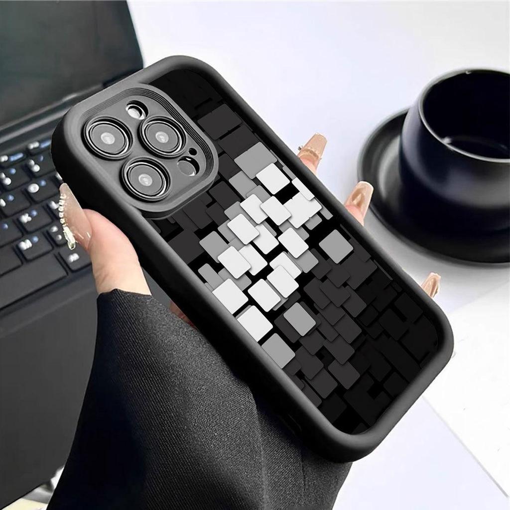 Black and White Checkered Ladder Groove iPhone 14/15/16/17 Pro Max Case