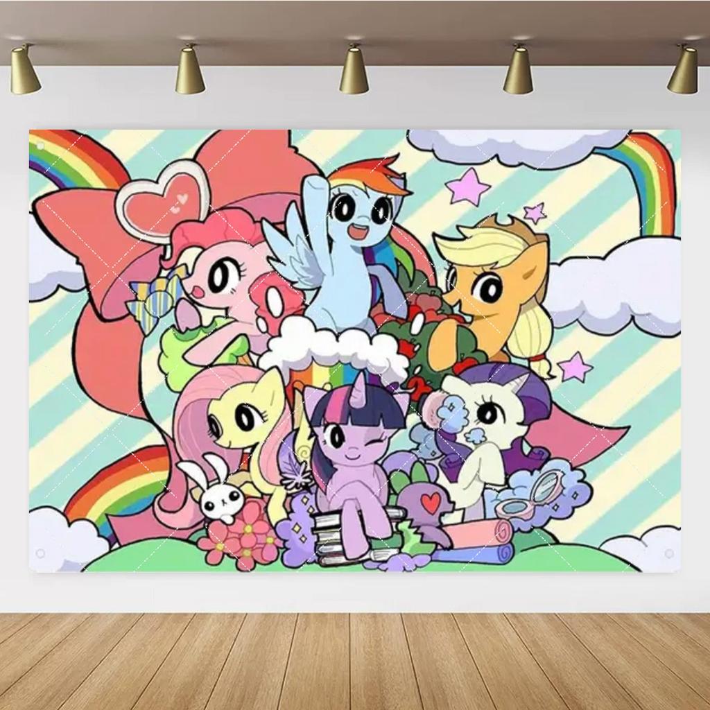 Тема «My Little Pony» может быть адаптирована для украшения дня рождения детей и девочек, декора, фона для киносъемки.