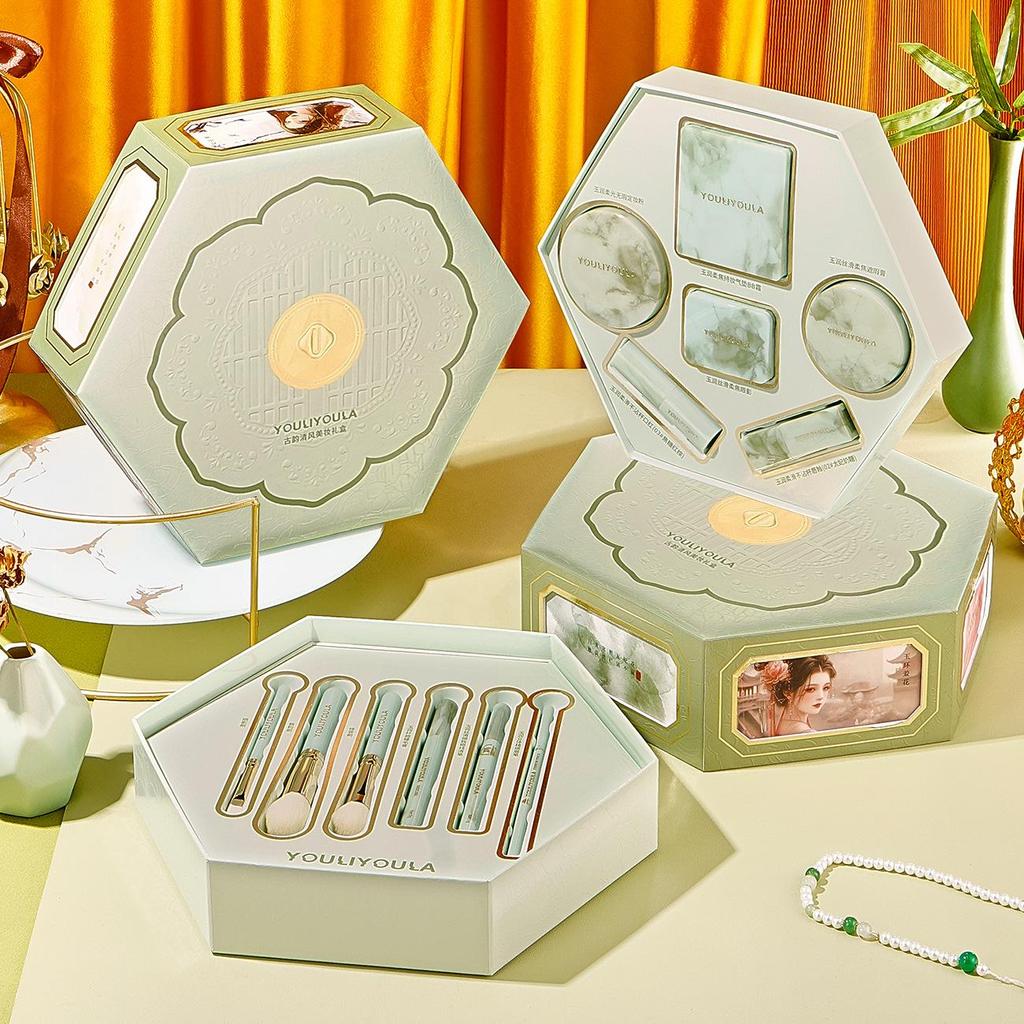 Ancient Rhyme Chinese Style Cosmetics Gift Set with Makeup Brushes
