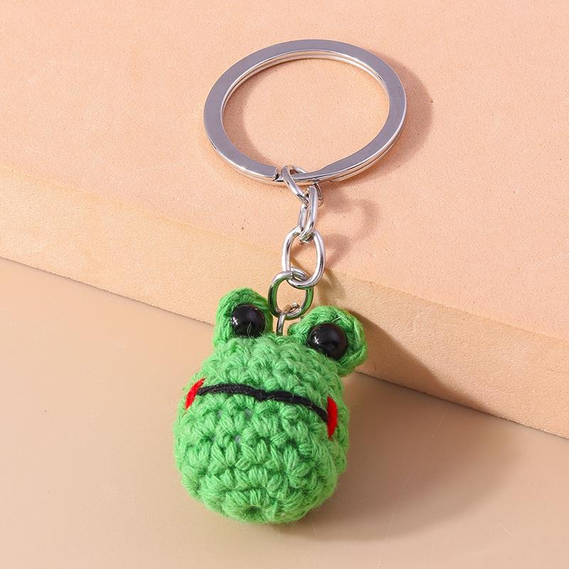 Cute Handmade Knitted Animal Keychain Crocheted Frog Keyring Pendant Key Holder for Women Girls Handbag Charms DIY Jewelry Gifts