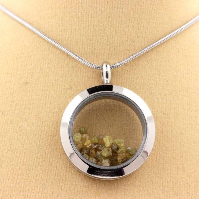 Stones and Minerals. Raw Green Yellow Diamond Necklace. 20 Mm Medallion Model. Color Silver.