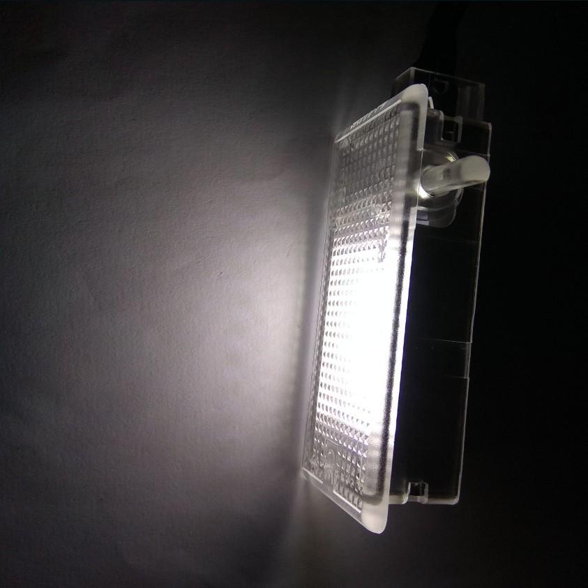 Световой модуль перчаточного ящика BMW E46/E53/X5/E81 для 2D/3D/4D/5D