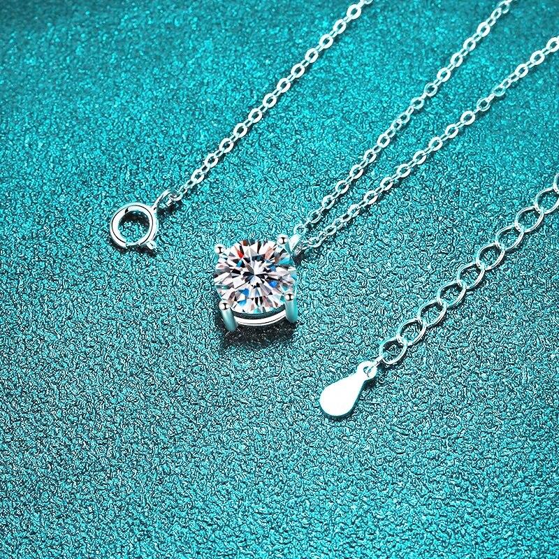 D Color 1ct VVS Moissanite Necklace for Women Simulated Lab Diamond Pendant Gift 100% Sterling Silver Wedding Jewelry Four-claw
