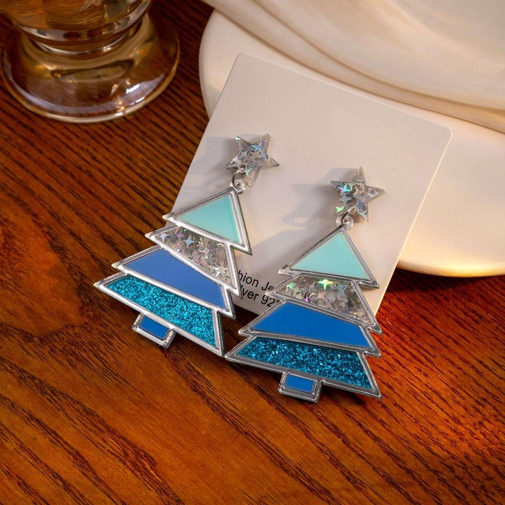 Преувеличенные серьги-снежинки: Креативный акриловый рождественский дизайн для женщин